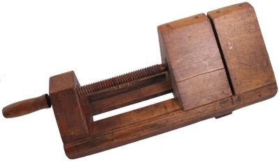 Unmarked: Classic Early Mitre Vise