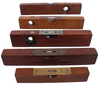 Assorted Makers: Five Extra Clean Small Size Levels