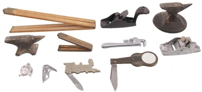 Assorted Makers: Household Items Opportunity Lot