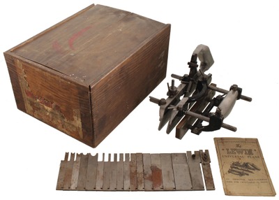 Oxted Hill, Ltd., Oxted, Surrey, England: The Lewin Universal Metallic Plane