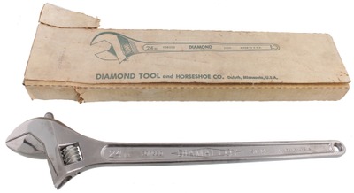 Diamond Tool & Horseshoe Company, Duluth, Minnesota, No. D724: Unused 24" "Crescent Type Wrench