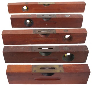 Assorted Makers: Five Extra Clean Small Size Levels