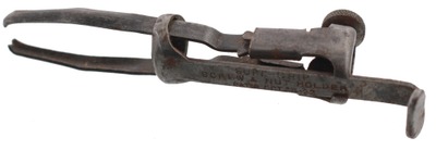 J.R. Pearsall Manufacturing Company, Rochester, New York: Cole's Patent Screw Holding Attachment