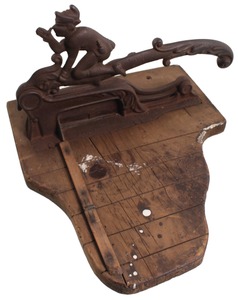 Unmarked: Early Cast Iron Tobacco Cutter