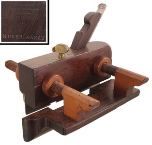 H. Wells, Williamsburg, Massachusetts, No. 122: Unhdld. R'wood Plow Plane