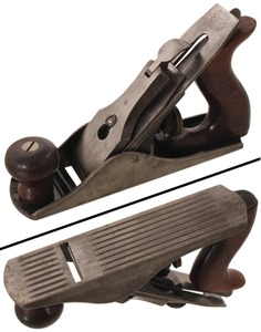 Ohio Tool Company, Auburn, New York, No. O2 C: "Ohio" Corrugated Sole Smoothing Plane