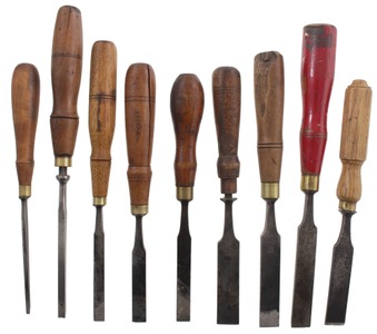 Assorted Makers: Wkg. Set Of Clean "Tang" Chisels