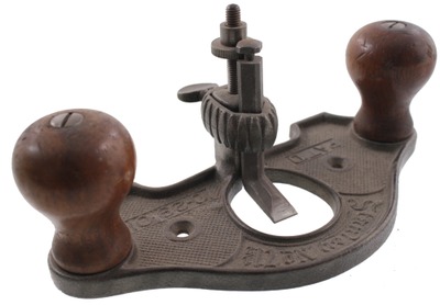 Stanley Rule & Level, No. 71 1/2: Closed Throat Router Plane