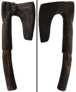 Unmarked: Early Offset Sgl. Bevelewing Axe