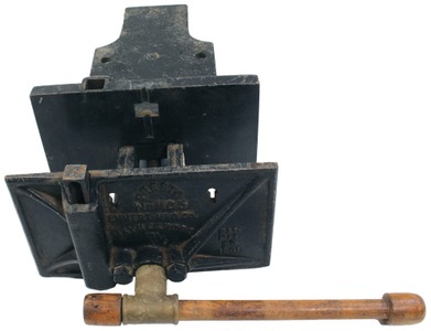 Emmert Manufacturing Company, Waynesboro, Pennsylvania, No. 105: "Presto" Quick Adjus Woodworking Vise