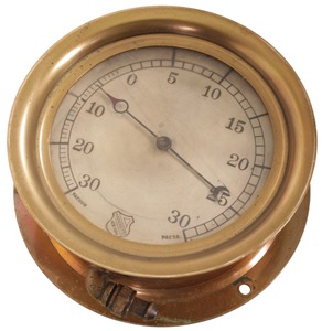 Ashcroft Manufacturing Company, Bridgeport, Connecticut: Extra Clean Brass Housing Steam Gauge