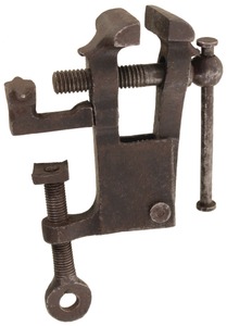 Unmarked: Early Forged Iron Bench Vise