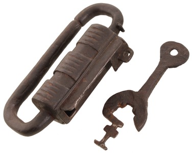 Unmarked: Rare 17th Century Form Padlock