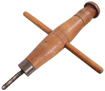 Unmarked: Early Turned Oak Body Breast Auger