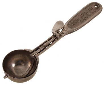 Geer Manufacturing Company, Troy, New York, No. A29: "Clipper Disher" Ice Cream Scoop