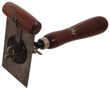 Stanley Rule & Level, No. 283: Carleton's Patent Cabinet Scraper