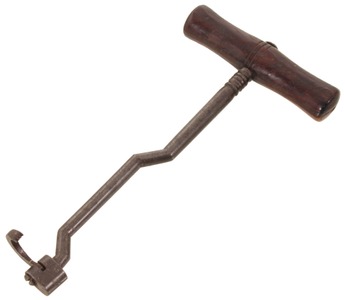 Unmarked: Early R'wood Hdl. Tooth "Key"