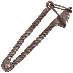 Unmarked: Early Hand Forged Pulling Device