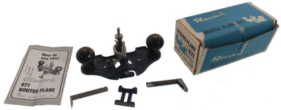 Record Tool Works, Sheffield, England, No. 071: Open Throat Router Plane