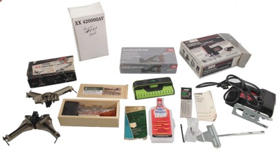 Assorted Makers: Modern Shop Items Opportunity Lot
