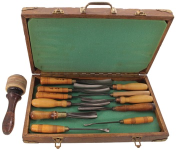 Assorted Makers: Wkg. Set Of 11 Clean Carving Tools
