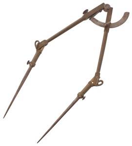 James F. Sullivan, Fitchburg, Massachusetts: Sullivan's Patent Articulated Divider