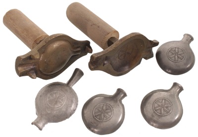 Unmarked: Early Brass Mold For Pewter Flasks