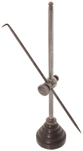 Standard Tool Company, Athol, Massachusetts, No. 510: Rare "Round Base" Surface Gauge
