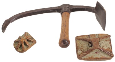 Unmarked: Unus. Dbl. Blade Curved Adze