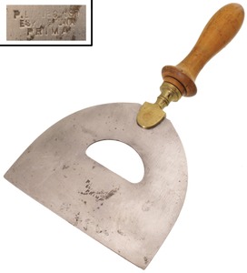 P. Lilliqvist, Eskilstuna, Sweden: Fancy Boxwood Hdl. Kitchen Chopper