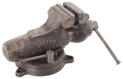 Wilton Tool Manufacturing Company, Chicago, Illinois, No. 925/825: Classic "Toddler 2 1/2" Toddler Vise