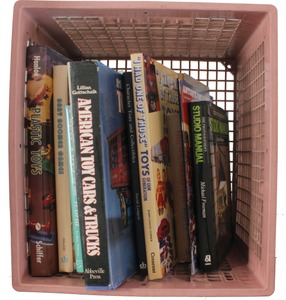 Assorted Makers: Lot Of Toy Related Reference Books