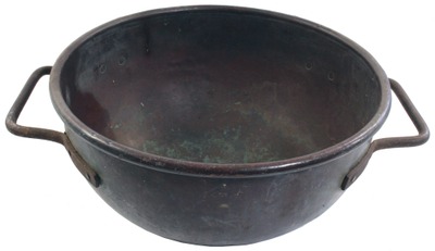 Unmarked: Massive Copper Candy Making Kettle