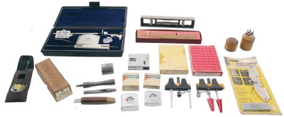 Assorted Makers: Extra Clean Tools Opportunity Lot