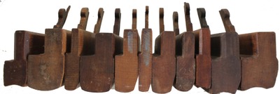 L. Kennedy, Hartford, Connecticut: Lot Of Asst. H/R Molding Planes