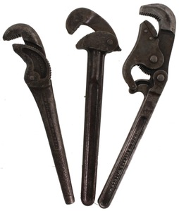 Assorted Makers: Three Self-Adjusting Piper Wrench