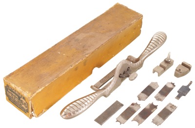 Stanley Rule & Level, No. 66: Universal Scratch Beader