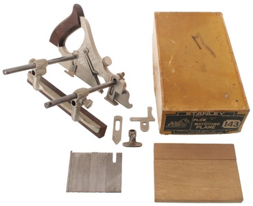 Stanley Rule & Level, No. 143: Extra Clean & Comple Plow & Filletster Pl