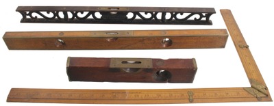 Assorted Makers: Three Clean Spirit Level