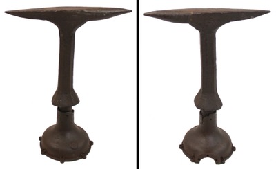 Unmarked: Early Dbl. Horn Stake Anvil