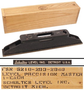 Schultes Level Co./Detroit, Mi No. M15, No. M15: Precision Engineer's 15" Spirit Level
