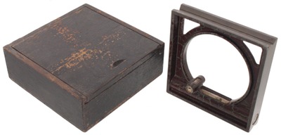 Unmarked: Precision Cast Iron Cross Test Level