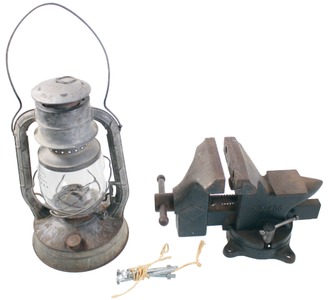 Littlestown Hardware & Foundry Company, Littlestown, Pennsylvania, No. 400: Extra Clean 4 1/2" Jaw Bench Vise