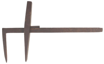 Unmarked: Rare B'smith's Circular Cutting Chisel