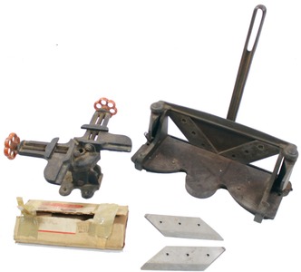 Pootatuck Corp., Shelton, Connecticut, No. 4: Clean & Usable "Lion Mitre Trimmer