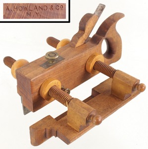 A. Howland & Company (Unmarked), No. 94: Handled Beech Plow Plane