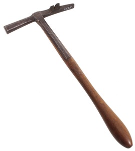 Unmarked: Extra Clean Early Strap Type Hammer