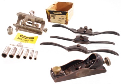 Assorted Makers: Five Clean & Usable Woodworking Tools