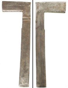 Unmarked: Early European Chisel Axe