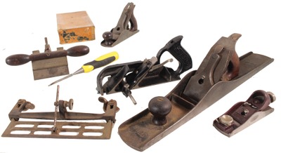 Stanley Rule & Level: Lot Of Clean & Usabl Woodworking Tools